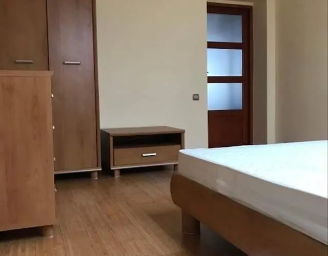 Затишна Квартира В Спальному Районі