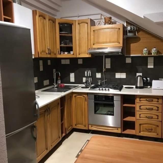 Apartment затишна в спальному районі