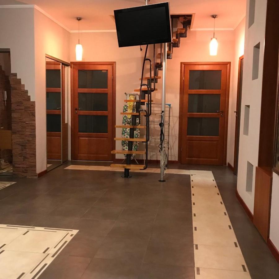 затишна в спальному районі Apartment *